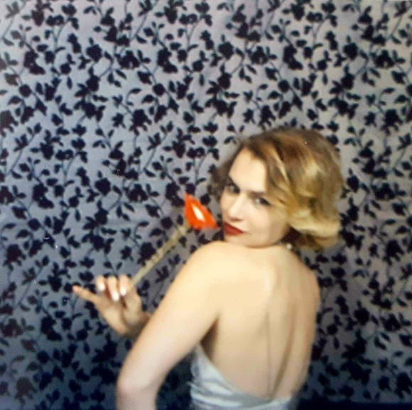 Meet your Posher, Raquel - Picture 3 of 6